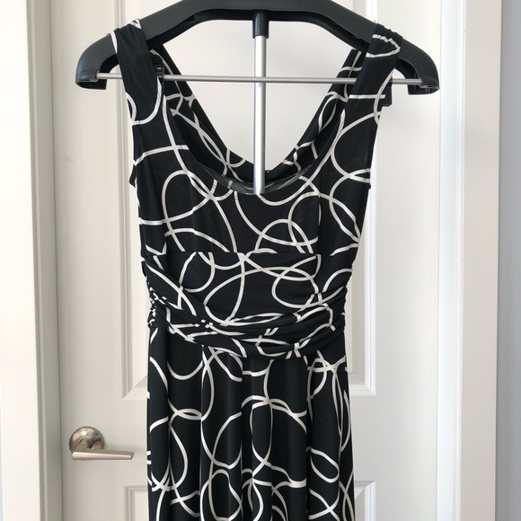 Geometric patterned dress - Picture 3 of 6